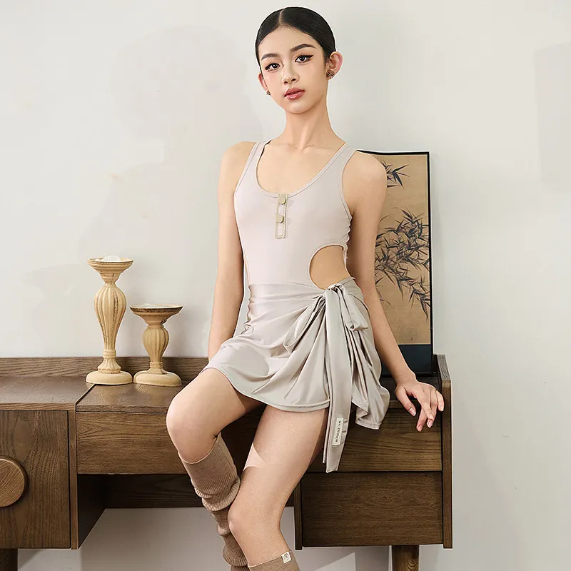 yes2026 New Latin Performance  - Outdoor Sport Dress recension och pris